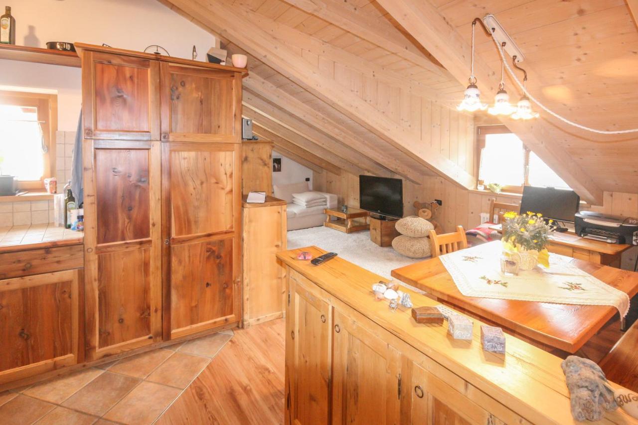 Appartement Tabià Elisa à Campitello di Fassa Extérieur photo